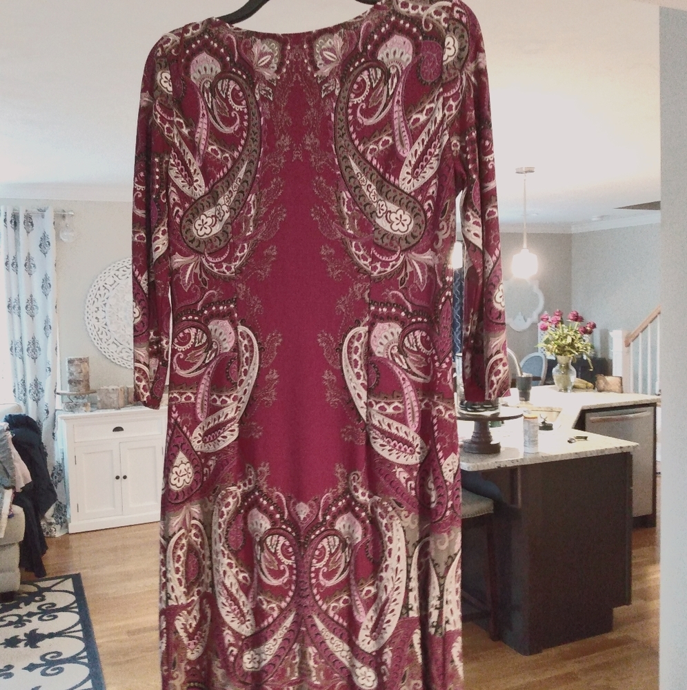 Comfy dress plum in color
